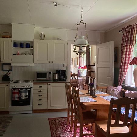 Klaraborg - Rum Och Koek I Borgvik Bagian luar foto