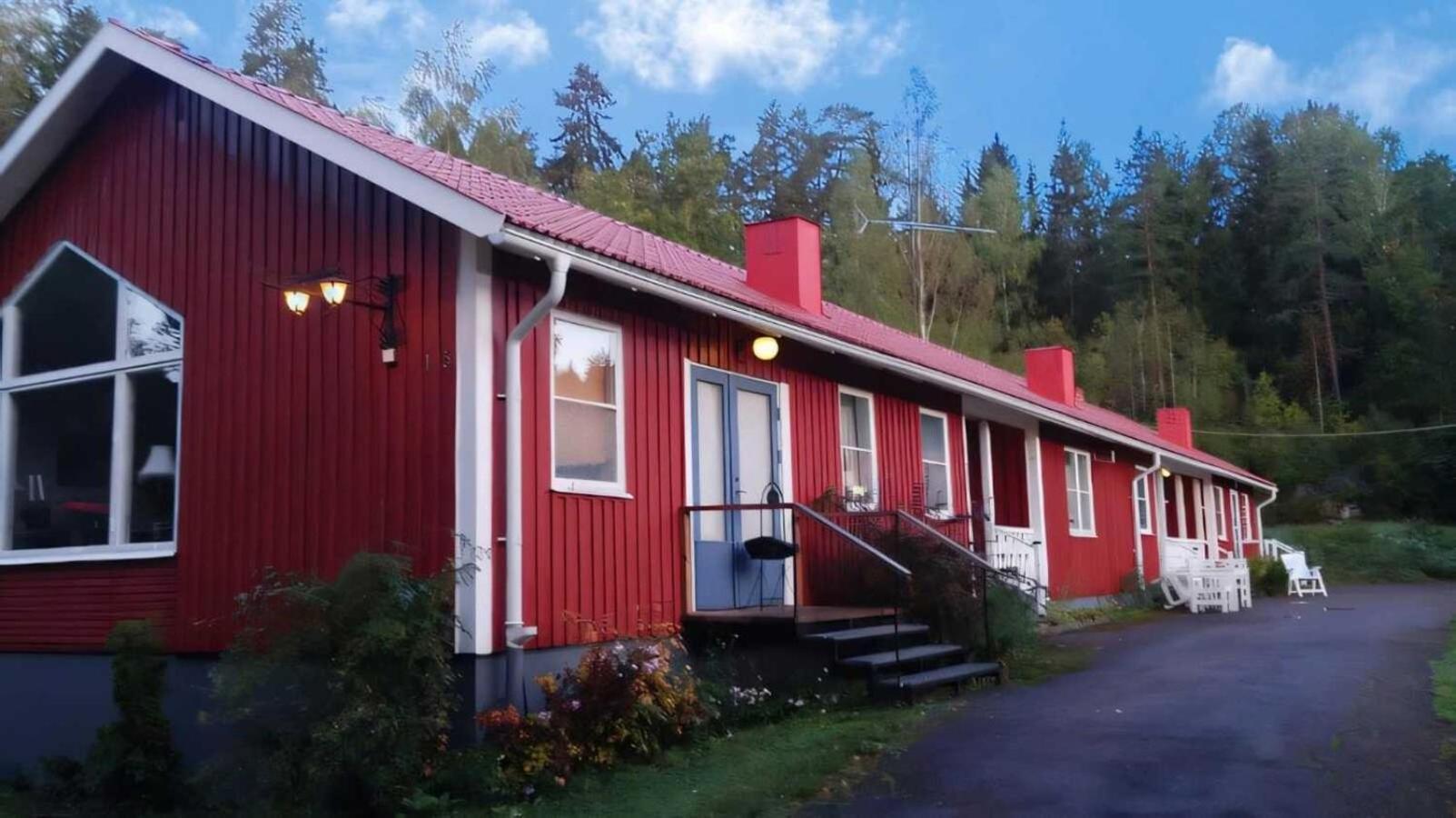 Klaraborg - Rum Och Koek I Borgvik Bagian luar foto