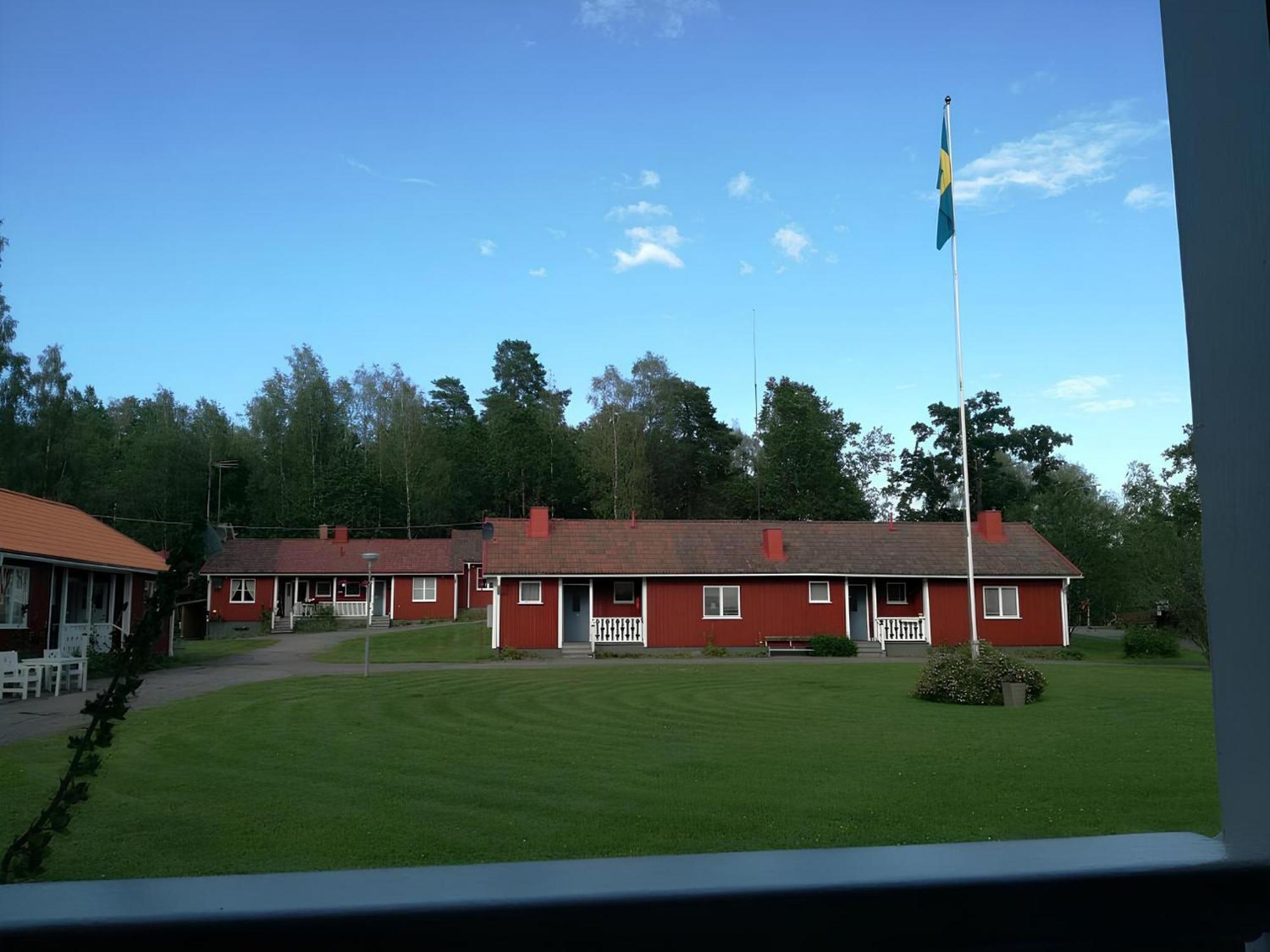 Klaraborg - Rum Och Koek I Borgvik Bagian luar foto
